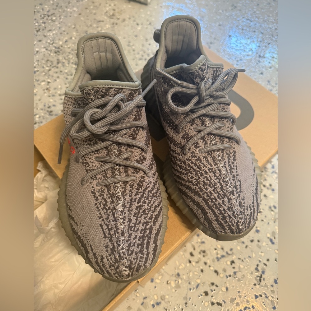 Yeezy boost 350 grey